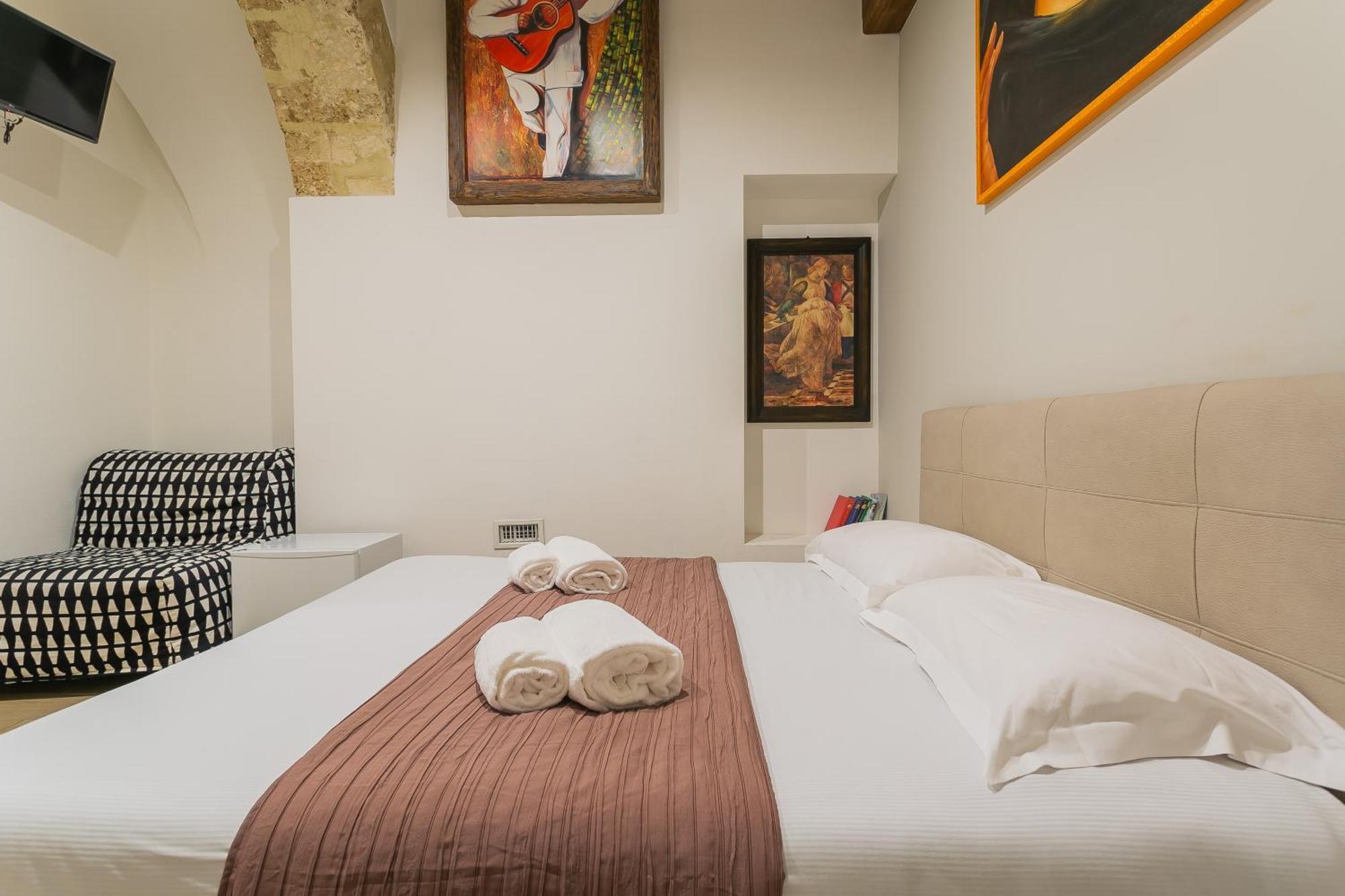Red Rooms By Wonderful Italy Bari Bagian luar foto