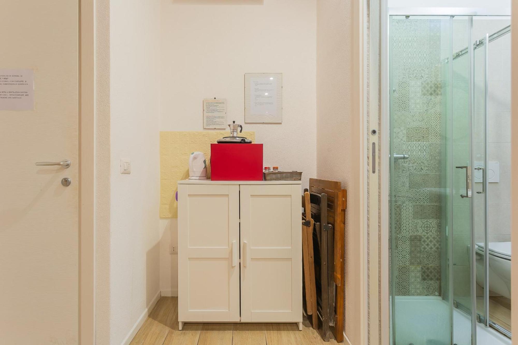 Red Rooms By Wonderful Italy Bari Bagian luar foto